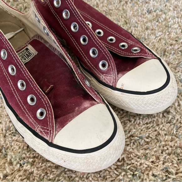 Converse Chuck Taylor Low Top Shoes Maroon Size W8 M6 - Picture 2 of 8